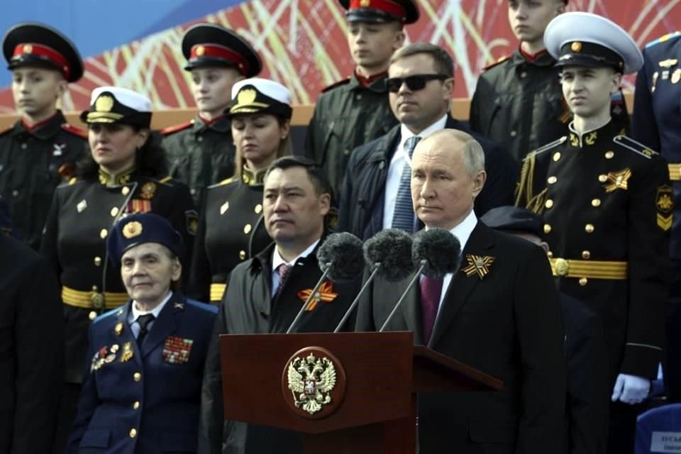 Putin da su discurso en el Día de la Victoria en la Plaza Roja de Moscú, Rusia.