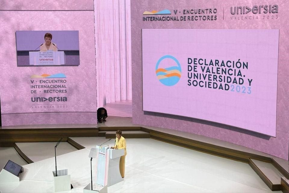 Alrededor de 700 rectores de universidades de Iberoamérica asumen acuerdos educativos en la Declaración de Valencia.