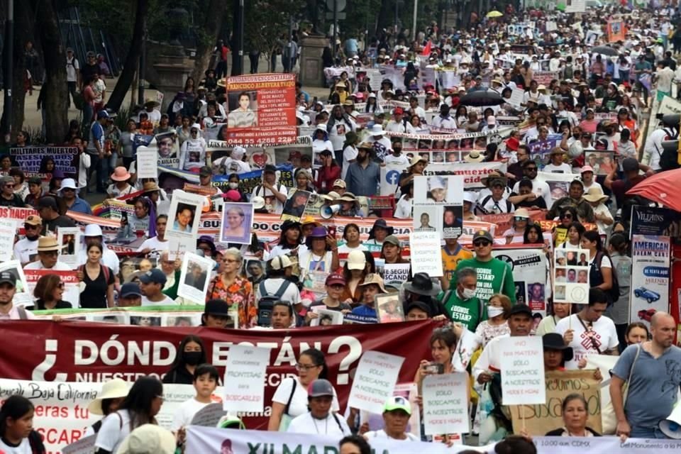 La protesta inició en el Monumento a la Madre y terminó en el Ángel de la Independencia.