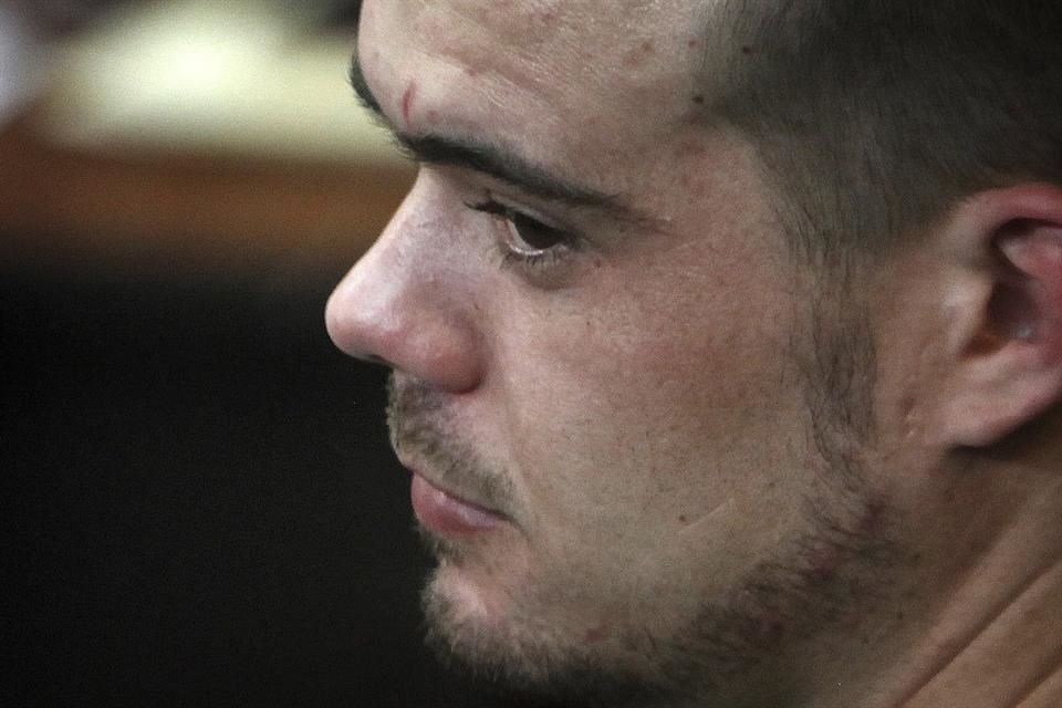 Joran Van der Sloot en la corte antes de su sentencia en Lima, Perú, el 13 de enero del 2012.