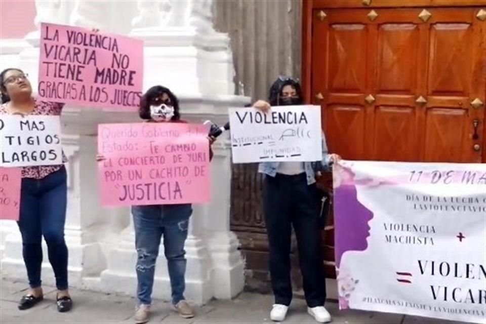 En Tlaxcala se manifestaron frente al Tribunal Superior de Justicia del Estado (TSJE).