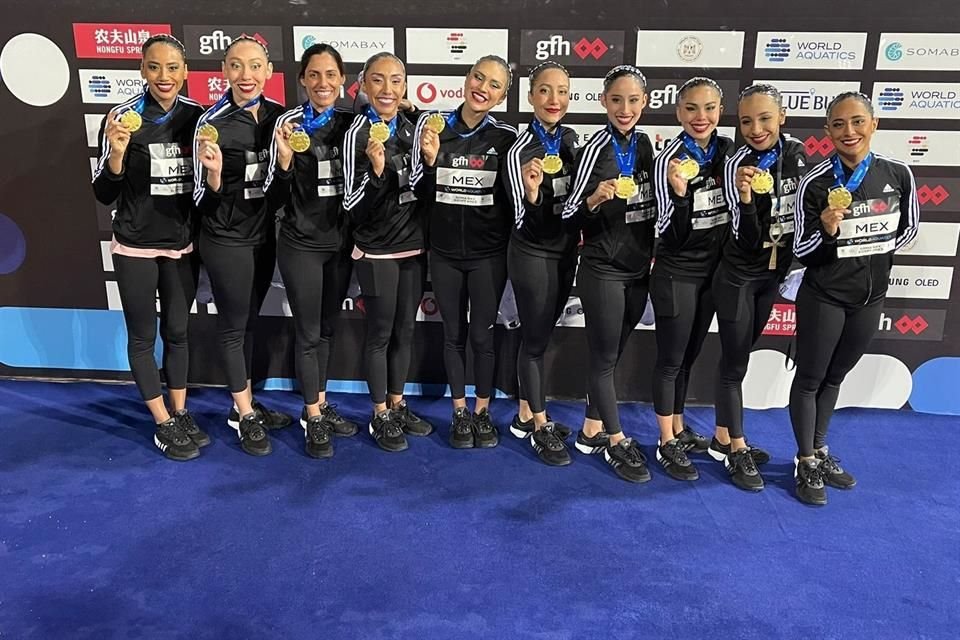 La Selección Mexicana de natación artística se colgó el oro en la Copa Mundial en Egipto, país al que viajaron sin el apoyo de la Conade.