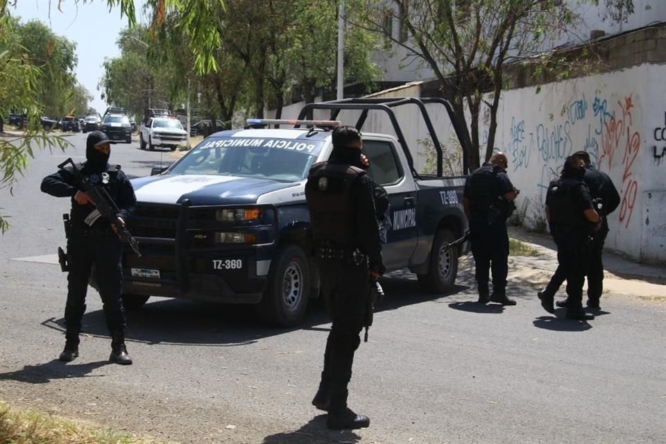 Debido a sus malas experiencias, vecinos de Tlajomulco no confían en la policía de su Municipio.