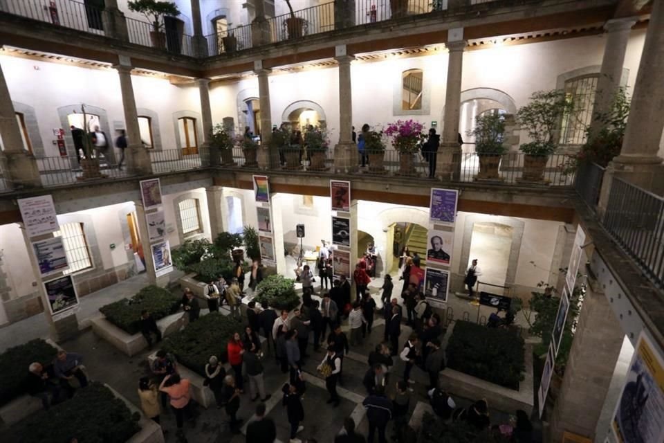 El Colnal celebró, entre sus miembros, 80 años de fundación en su sede de Donceles, en el Centro Histórico.