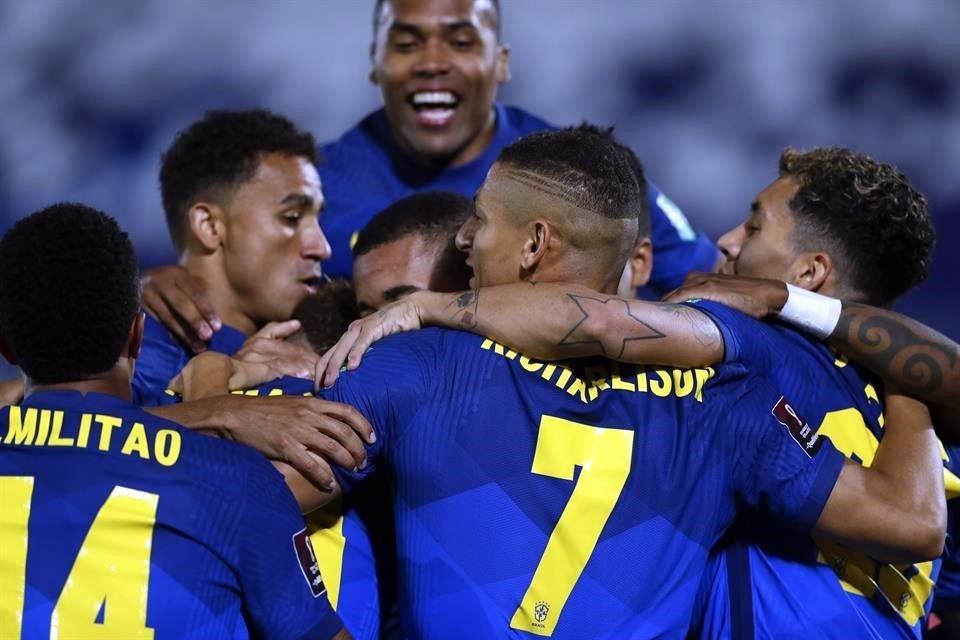 La Selección de Brasil lleva 6 triunfos en el mismo número de partidos.