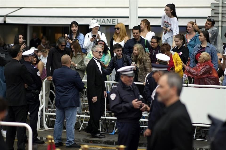 El director Wim Wenders convivió con fans en el Festival de Cannes.