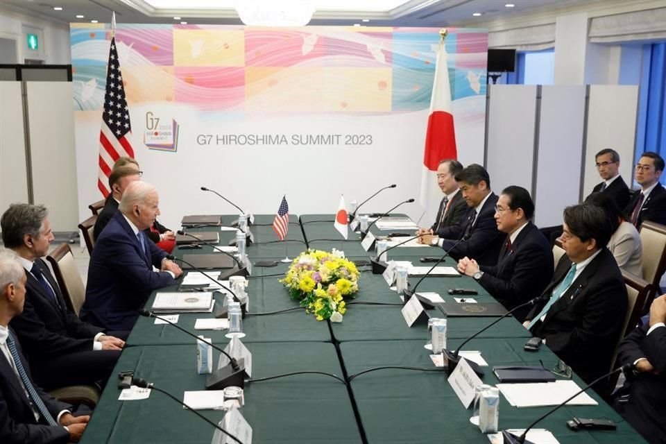 El Presidente Joe Biden y el Primer ministro de Japón, Fumio Kishida, asisten a una reunión bilateral en Hiroshima antes de la Cumbre de Líderes del G7.