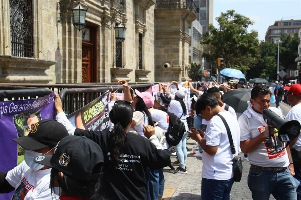 Los manifestantes buscaron acercamiento con las autoridades.