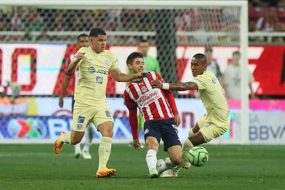 Fue un buen duelo en el Estadio de Chivas.