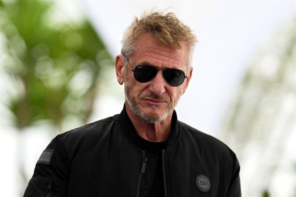 Sean Penn respaldó la huelga de guionistas de Estados Unidos y tachó de 'obscenidad humana' al uso de la IA, en el Festival de Cannes.