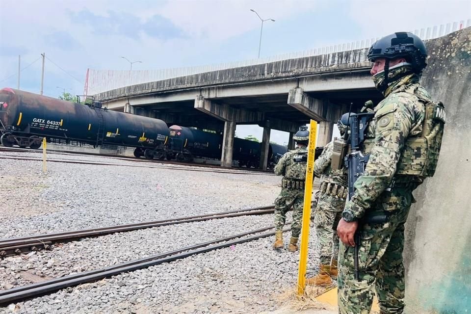 Decreto del Gobierno de AMLO permitió que Semar ocupara zona de vías de Ferrosur.