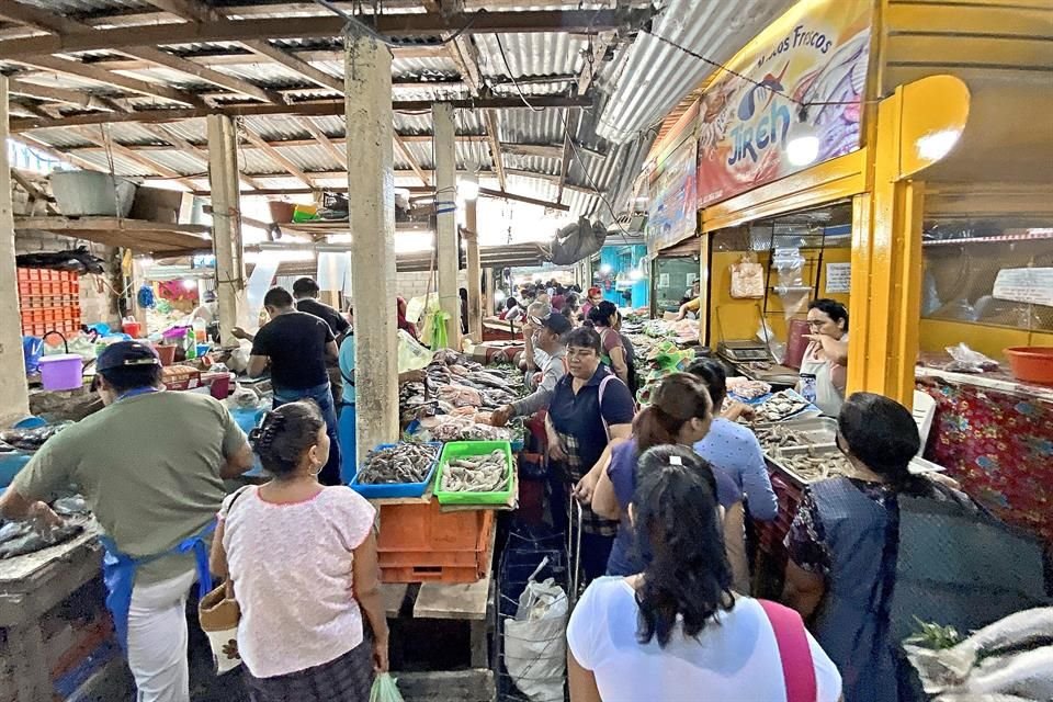El crimen organizado ha extorsionado a locatarios de distintos mercados en el País.