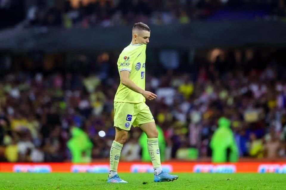 Álvaro Fidalgo perdió la cabeza y se fue expulsado en el duelo de vuelta de la Semifinal ante Chivas.