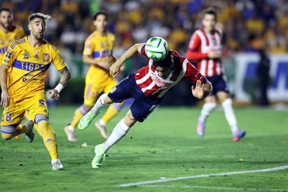 Imágenes del primer tiempo que terminó 0-0.