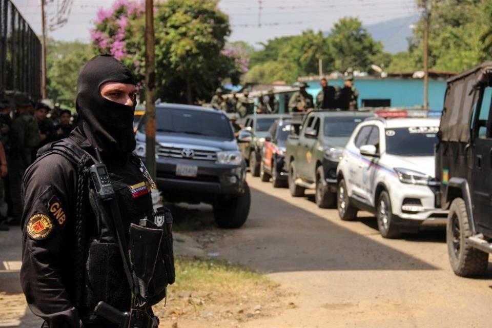 La guerrilla del ELN se atribuyó la autoría de un atentado que dejó 3 personas muertas.