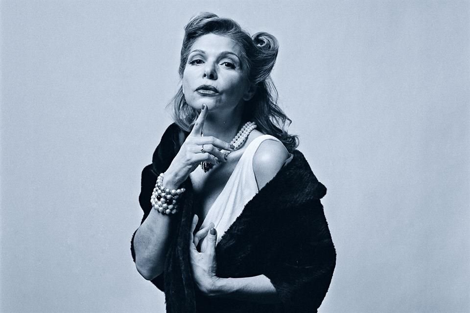 Roberto Fiesco dirige una cinta para  retratar a la actriz mexicana Lupe Vélez, mediante la interpretación estelar de Itatí Cantoral.