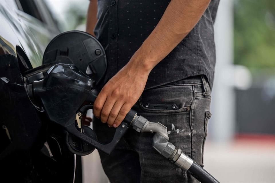 Mientras que en 2023, el huachicol fiscal de este combustible fue de 19.2 mil barriles diarios, al cierre del año pasado la cifra se disparó a 59.1 mil, de acuerdo con un análisis del Observatorio Ciudadano de Energía.