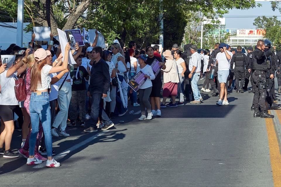 La manifestación duró cerca de una hora y media.