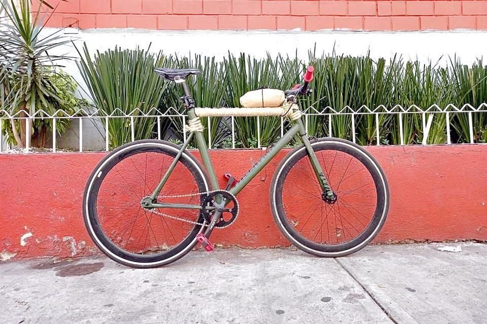 Bicienvíos Los Espíritus es una cooperativa cuyo servicio es una suerte de eslabón entre el editor y el consumidor del libro.