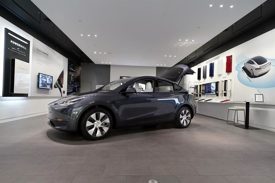 Tesla también redujo drásticamente los precios de sus Model Y en Alemania el mes pasado.