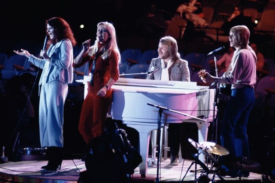 Björn, Agnetha, Benny y Frida emprendieron carrera como ABBA, donde los masculinos se encargaron de componer y musicalizar sus temas.