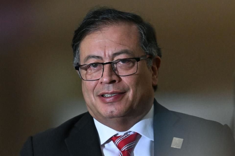 El Presidente de Colombia, Gustavo Petro, saliendo del palacio de Itamaraty, en Brasilia, el 30 de mayo.