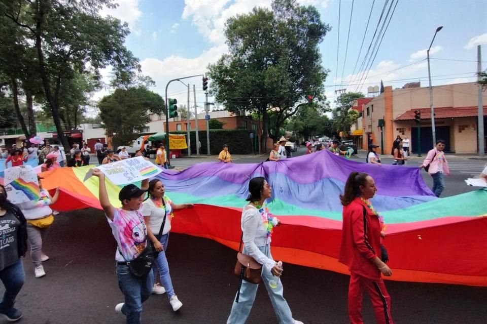 En la Alcaldía Tlalpan se realizó ayer una marcha LGBT+.