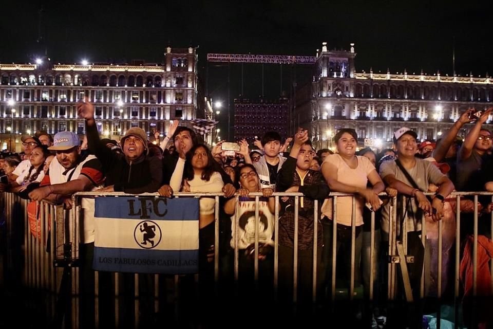 Las banderas con los colores de Argentina se hicieron presentes este sábado.