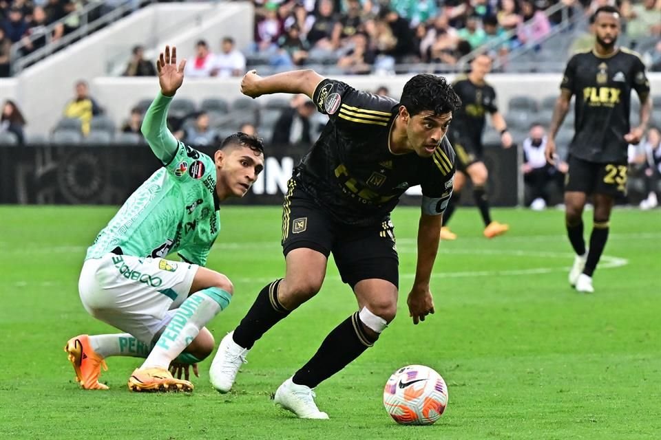 Carlos Vela no pudo ser factor para que su equipo inclinara la balanza a su favor.