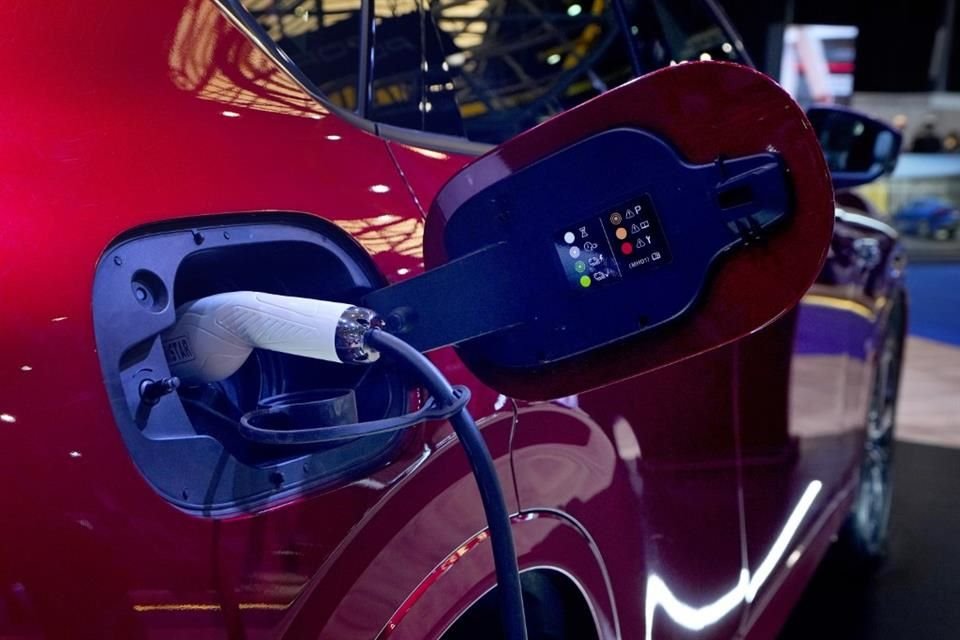 México exportó vehículos eléctricos a EU por 2 mil 636 millones de dólares.