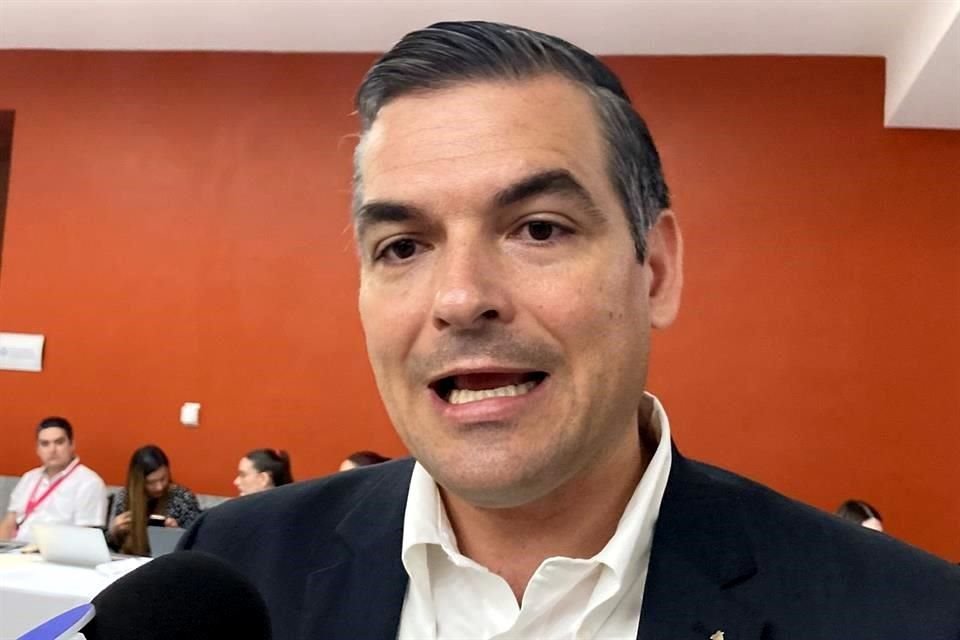 Mauro Guerra, Presidente del Congreso local y Diputado del PAN.