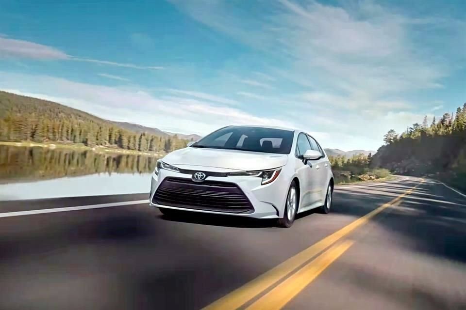 Toyota Corolla es uno de los autos más vendidos históricamente alrededor de todo el mundo.