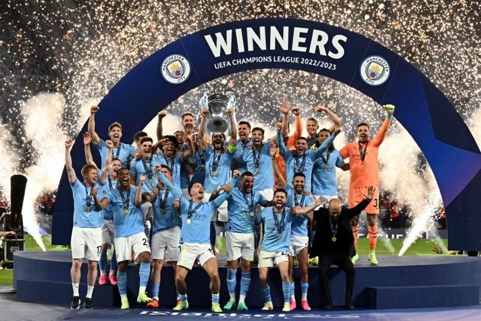 Manchester City ganó su primera Champions League.