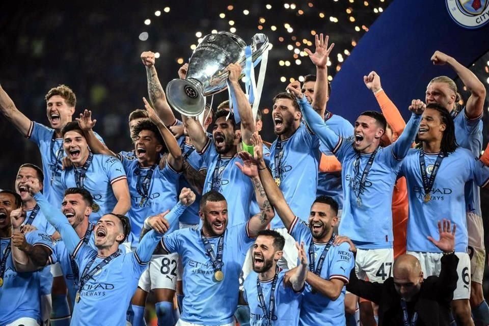 Este año, el Manchester City conquistó el famoso 'triplete', al ganar la Premier League, la FA Cup y la Champions.