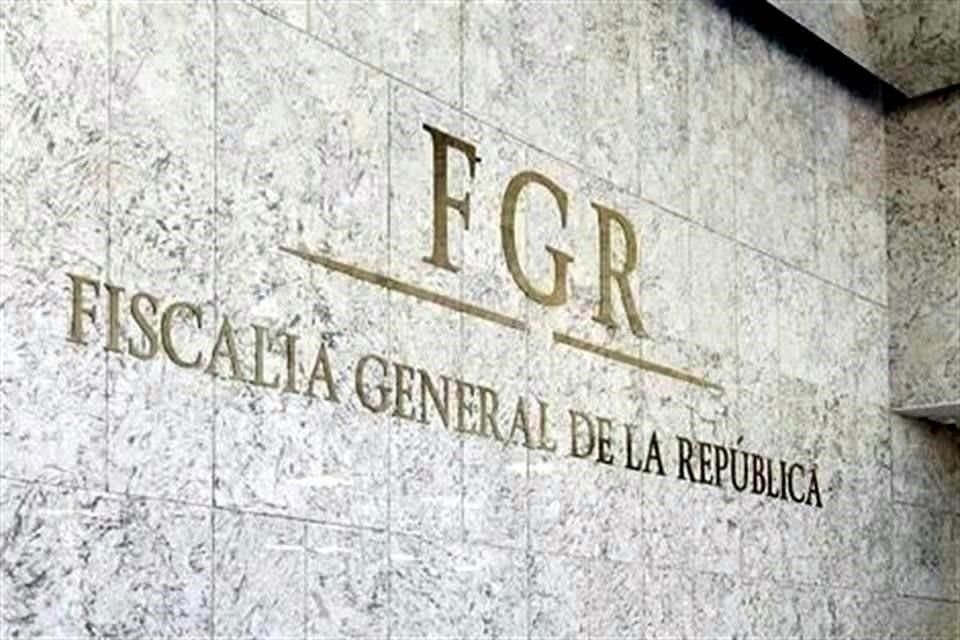 FGR informó que ha separado del cargo a dos fiscales para que sean imputados por desacatar orden para verificar origen lícito de diamantes.