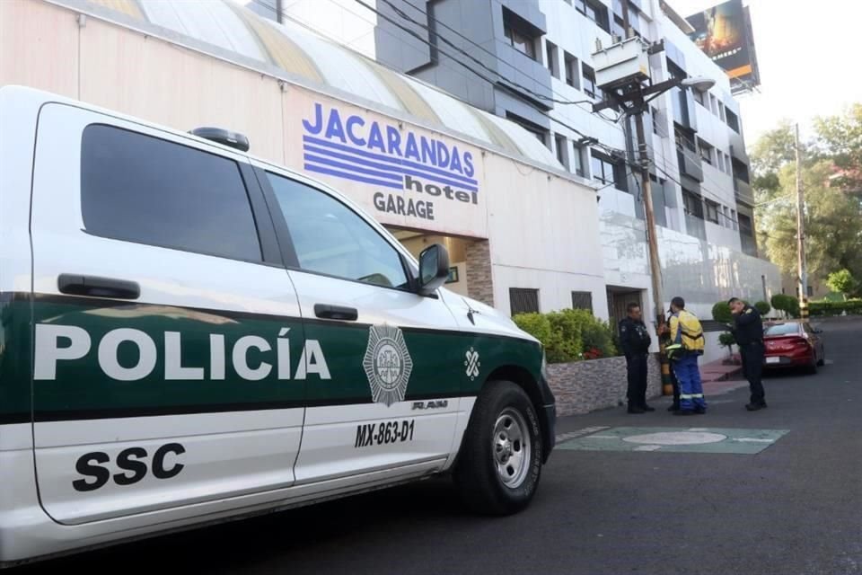 El cuerpo de una mujer con signos de violencia fue localizado, dentro de una habitación del hotel Jacarandas