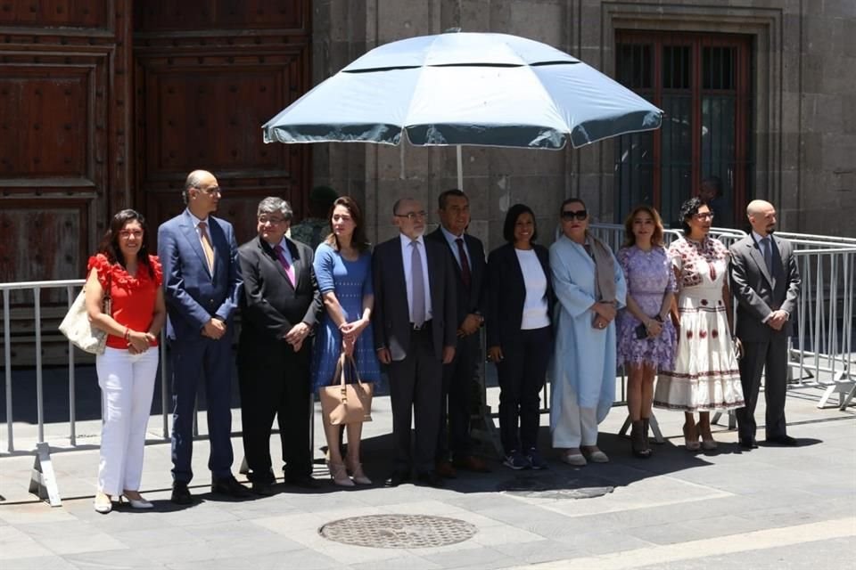 El Presidente recibió a los 11 consejeros del INE.