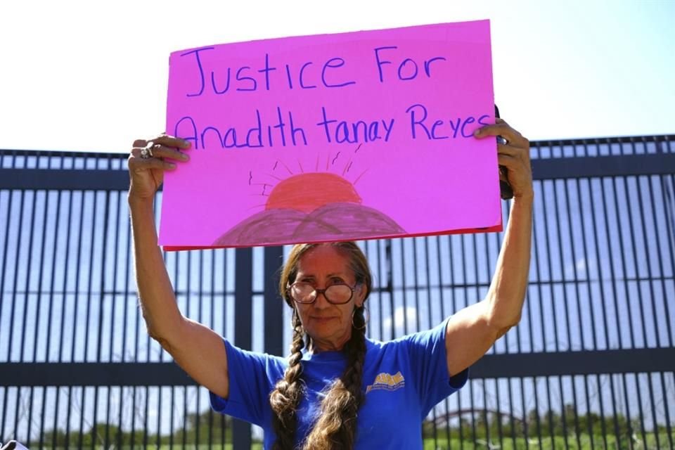 La Unión del Pueblo Entero protestó en el parque Alice Wilson Hope, en Brownsville, Texas, en memoria de Anadith Tanay Reyes Alvarez.