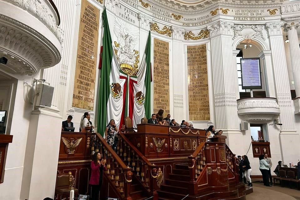 Diputados locales instalaron la sesión extraordinaria en la que se declaró la ausencia absoluta de Claudia Sheinbaum.