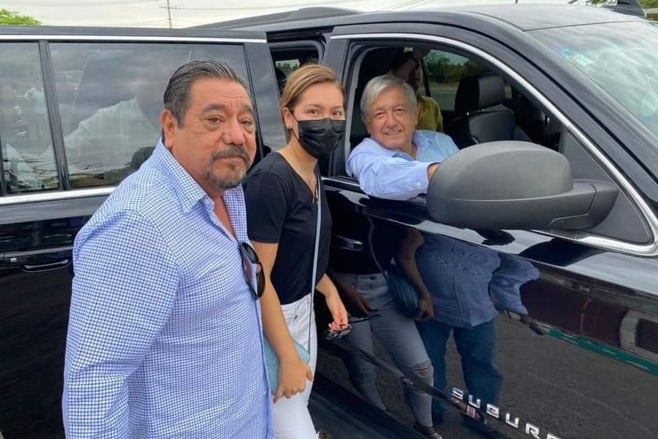 Felix Salgado y Andrés Manuel López Obrador.