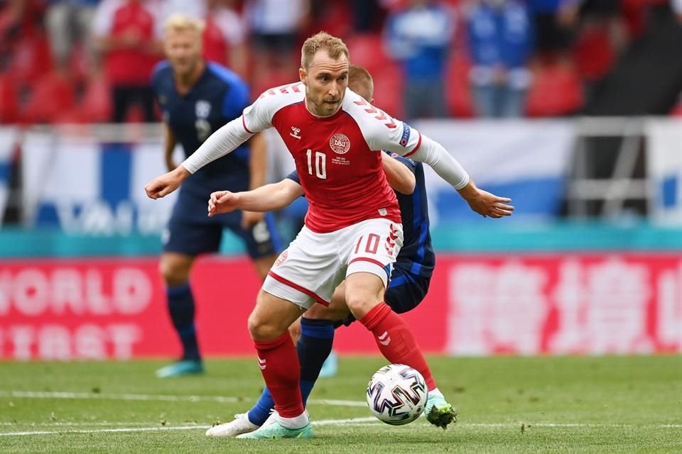 El jugador sufrió un desvanecimiento durante el juego ante Finlandia.