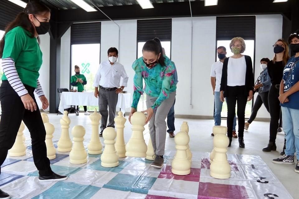 Claudia Sheinbaum participó en la apertura de un Pilares en Gran Canal, en la Alcaldía Gustavo A. Madero