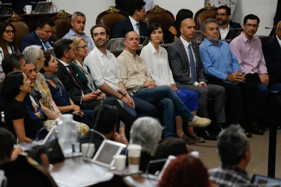 El gabinete estuvo presente durante el evento.