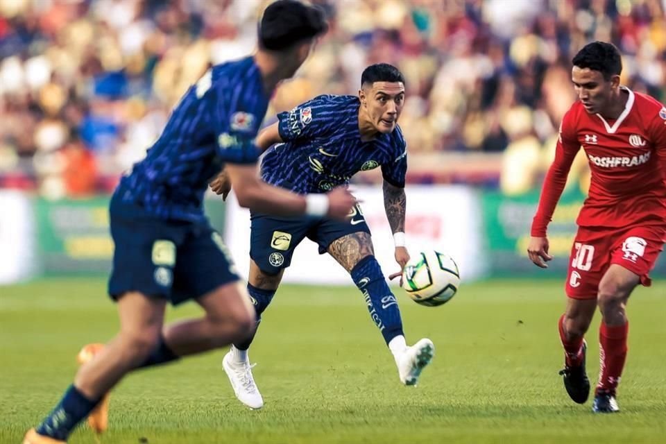 Las Águilas iniciaron sus partidos de pretemporada.
