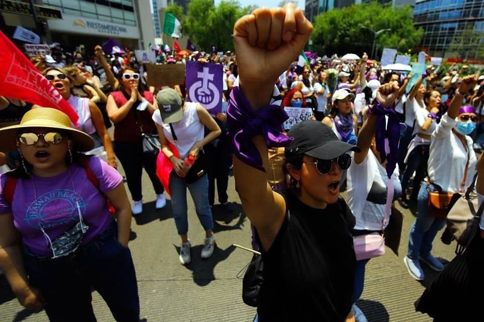 Activistas lamentan que la violencia vicaria todavía no se tipifique en las leyes de la Ciudad de México.