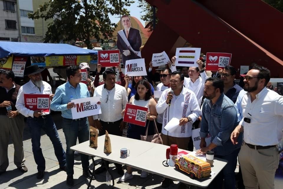 Los 'Marcelovers' en la presentación de su estrategia.