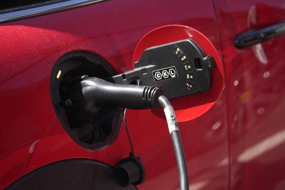 J.D. Power estimó un rezago en ventas mundiales de autos eléctricos por parte de México.