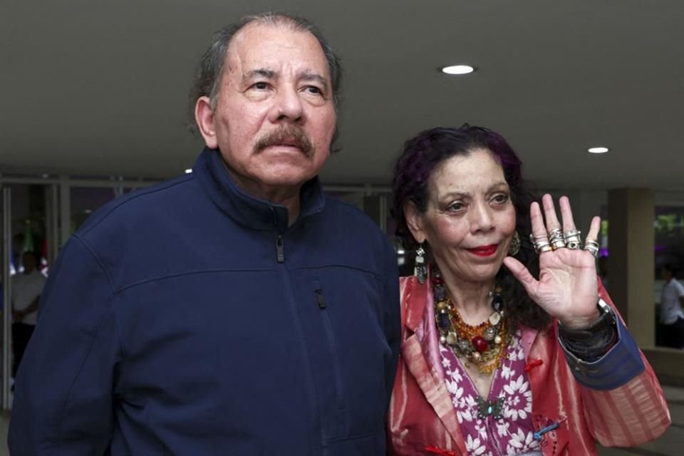 Daniel Ortega, Presidente de Nicaragua, y Rosario Murillo, su esposa y Vicepresidenta