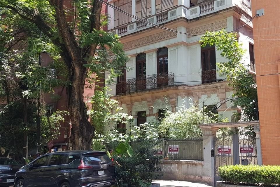 Vecinos alertaron por el cambio de uso de suelo del inmueble de Córdoba 87, cuyo propietario promueve la construcción de un hotel.