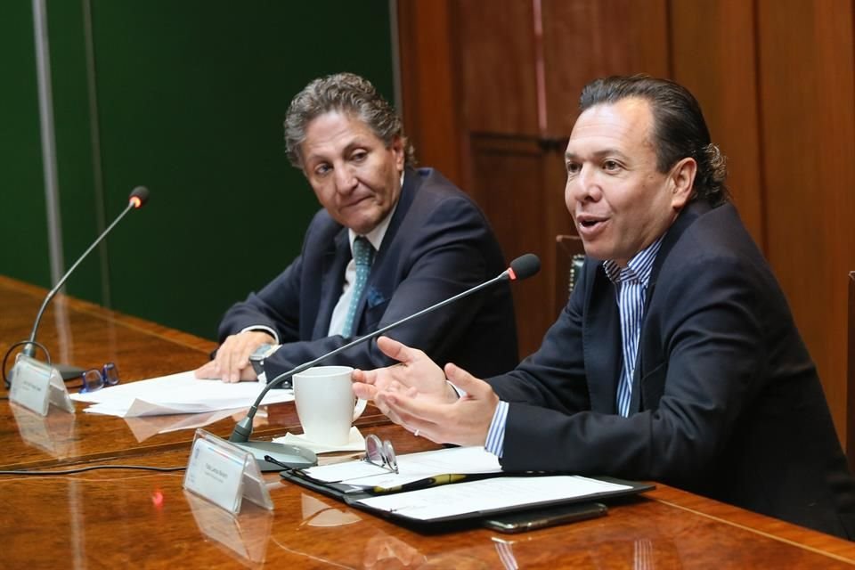 Juan José Frangie (izq.), Alcalde de Zapopan, y Pablo Lemus, de Guadalajara.